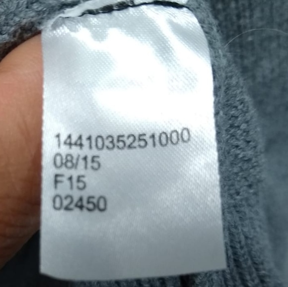 Jos A Bank men's Sweater. - Picture 7 of 13